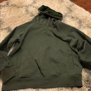 Long neck sweatshirt